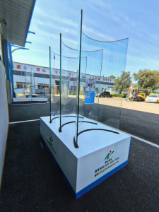 19mm low-iron curved tempered glass